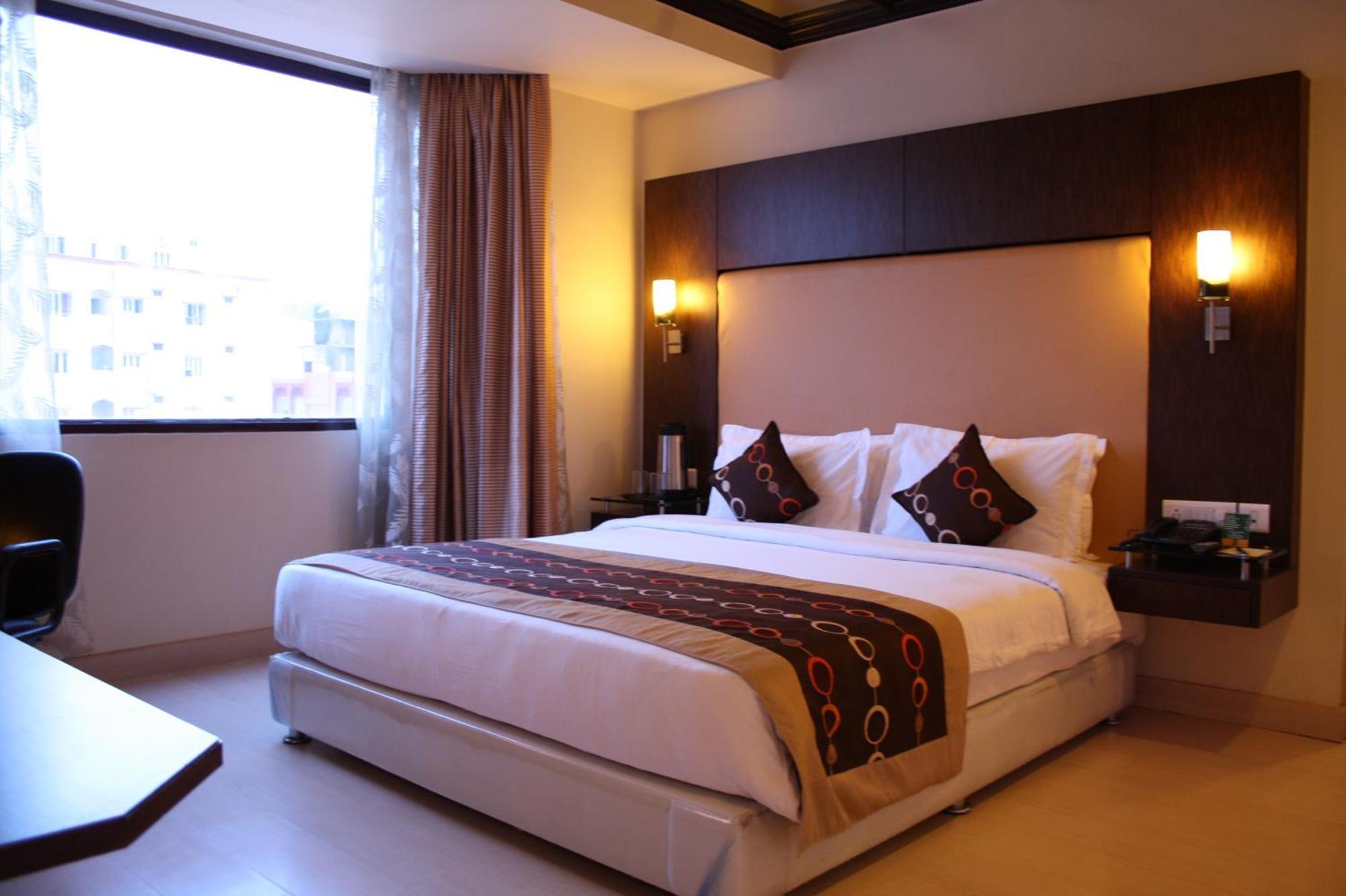 Quality Inn Residency Hyderabad Exterior photo