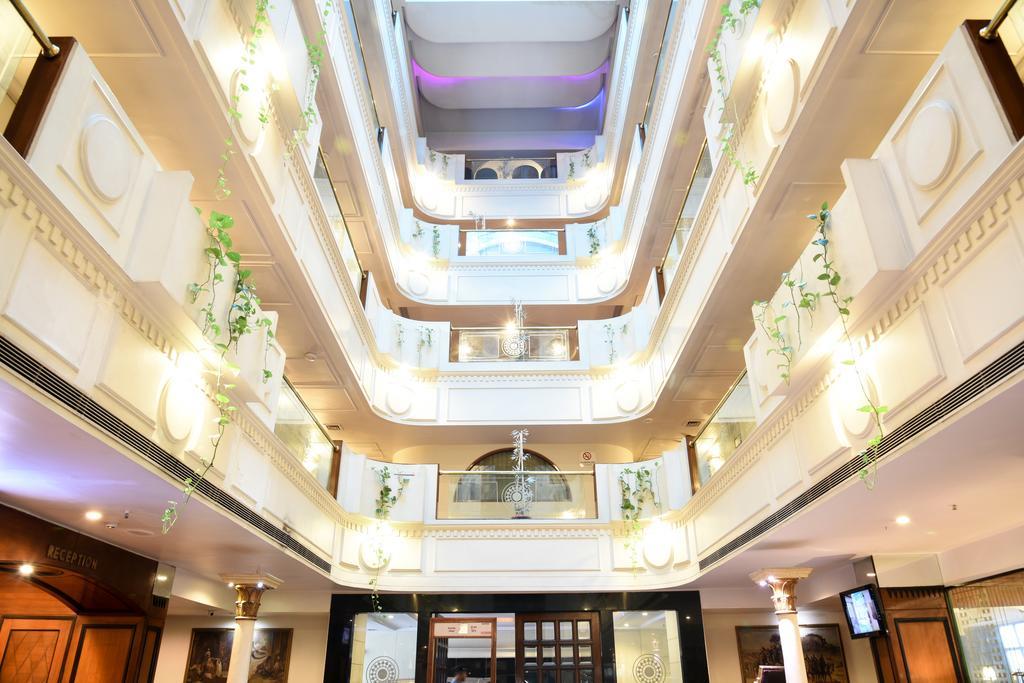 Quality Inn Residency Hyderabad Exterior photo