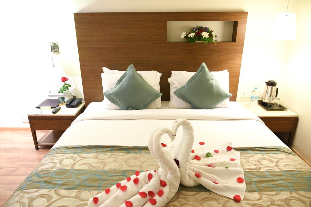 Quality Inn Residency Hyderabad Exterior photo