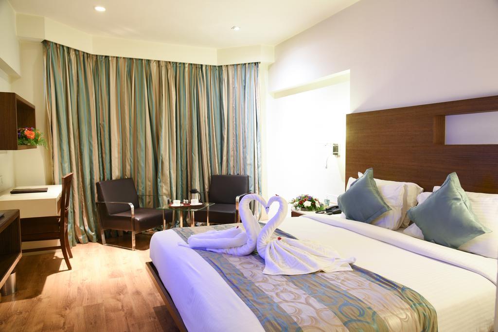Quality Inn Residency Hyderabad Exterior photo