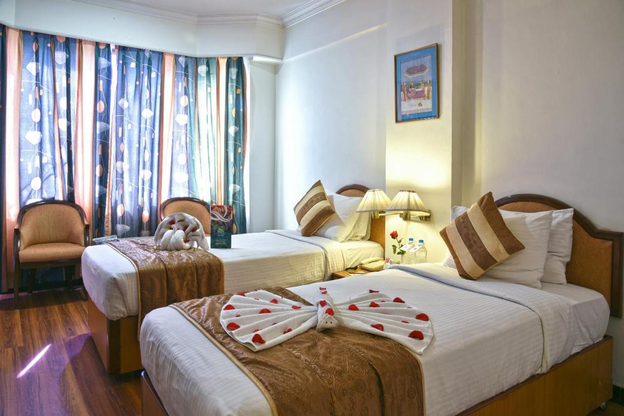 Quality Inn Residency Hyderabad Exterior photo