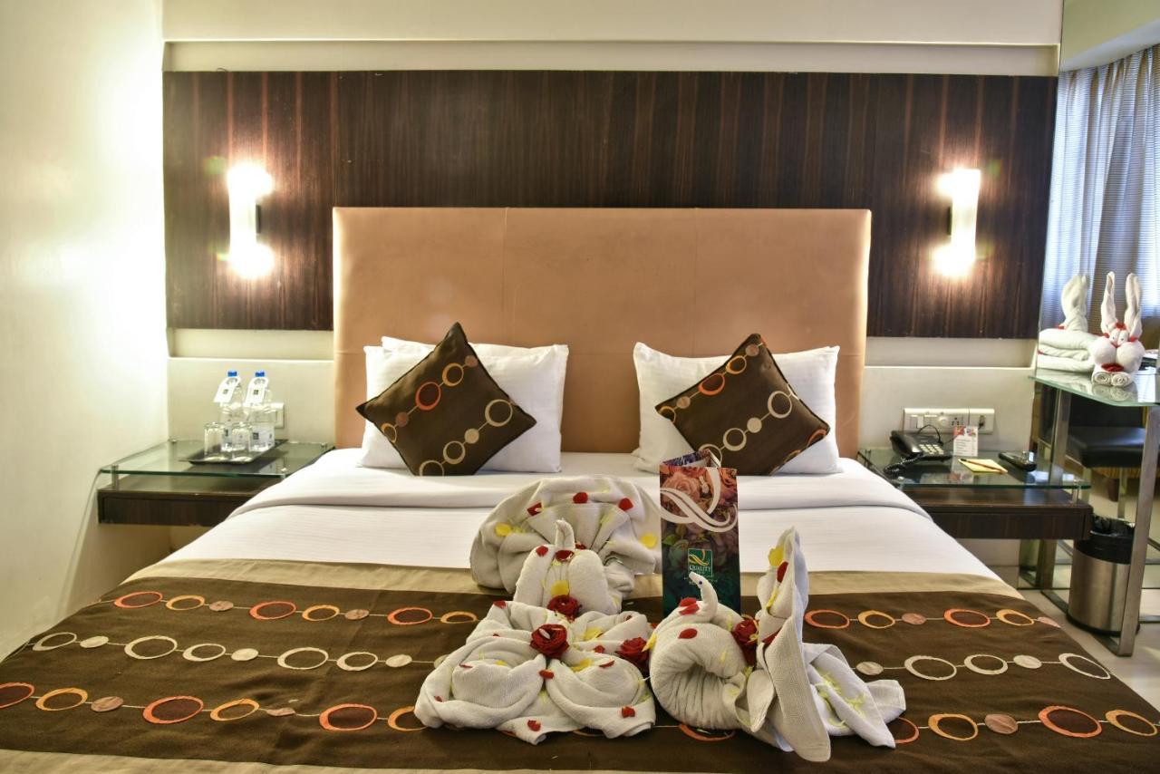Quality Inn Residency Hyderabad Exterior photo