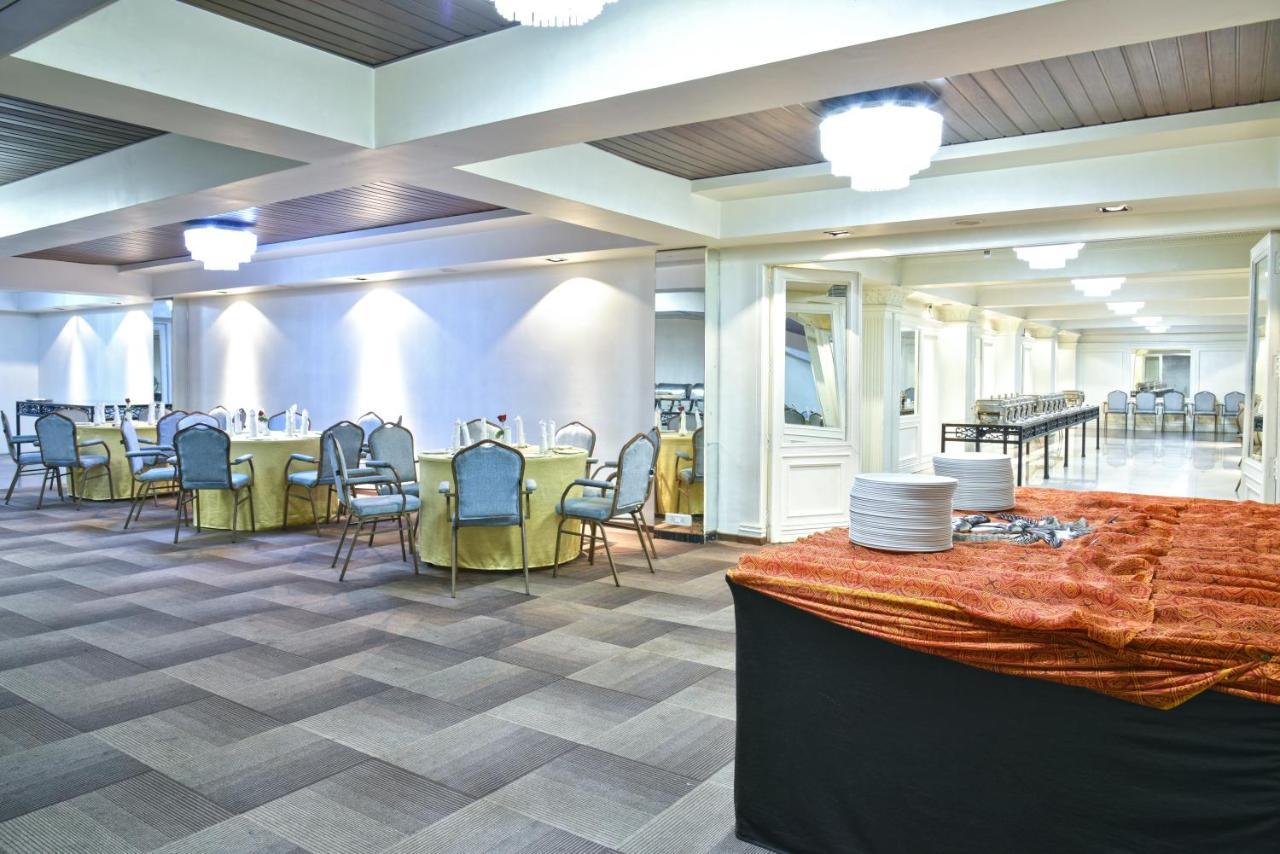 Quality Inn Residency Hyderabad Exterior photo