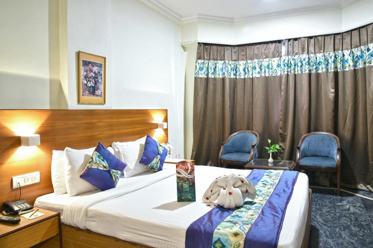 Quality Inn Residency Hyderabad Exterior photo
