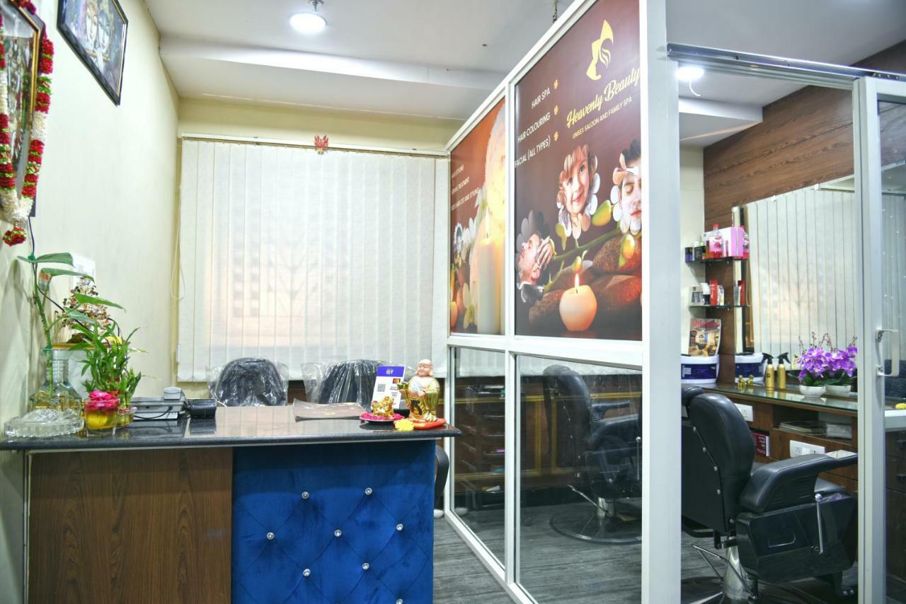 Quality Inn Residency Hyderabad Exterior photo